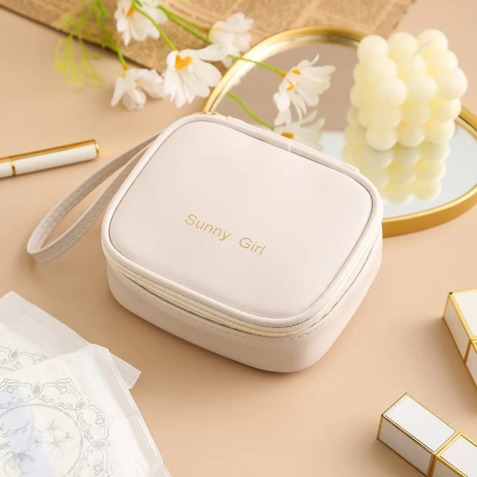 Mini Sacoche Intime Femme – Discrète, Élégante et Pratique blanc