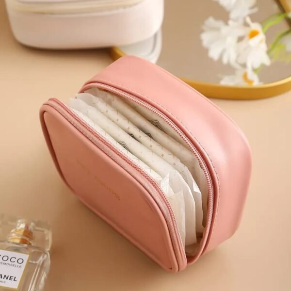 Mini Sacoche Intime Femme – Discrète, Élégante et Pratique